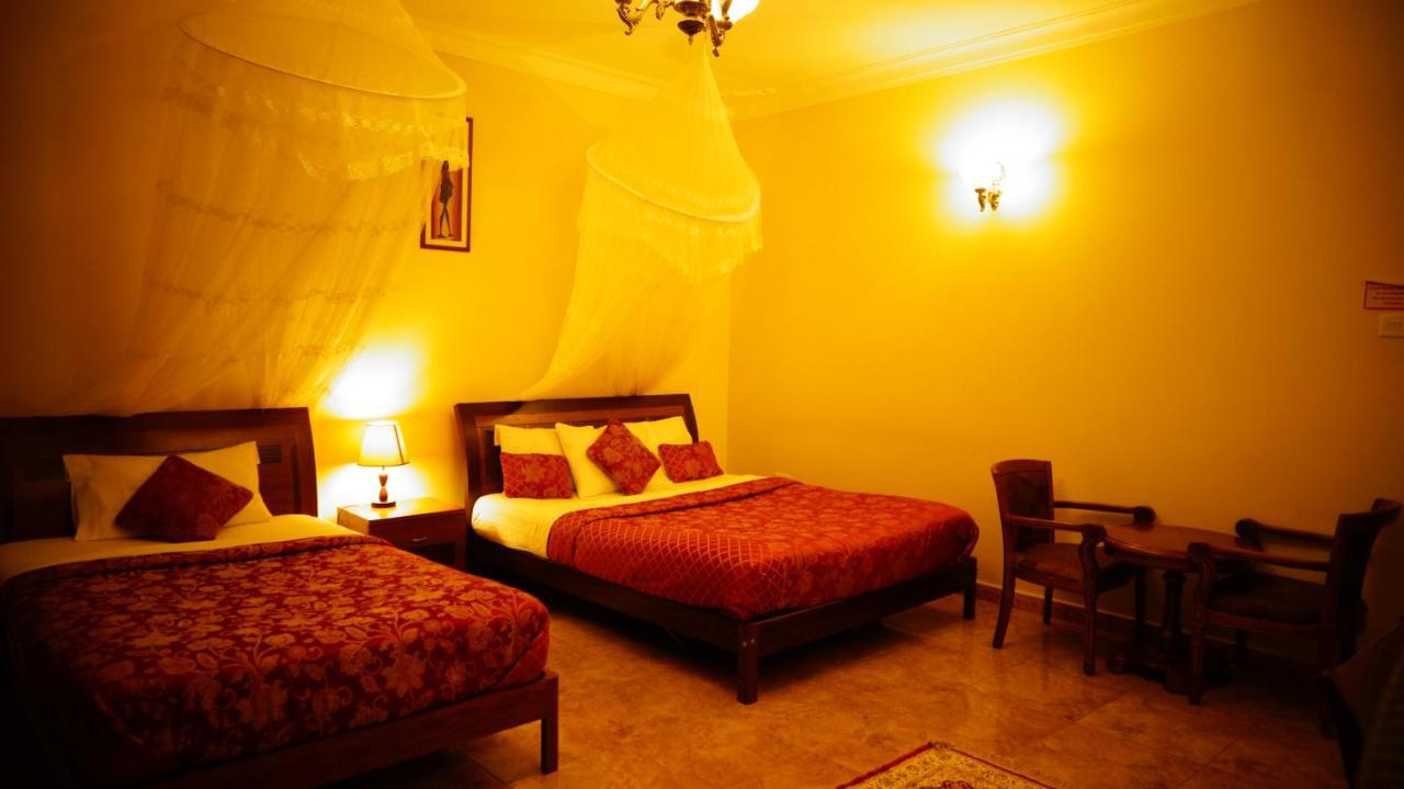 Apricot Guest House Muyenga Exterior foto