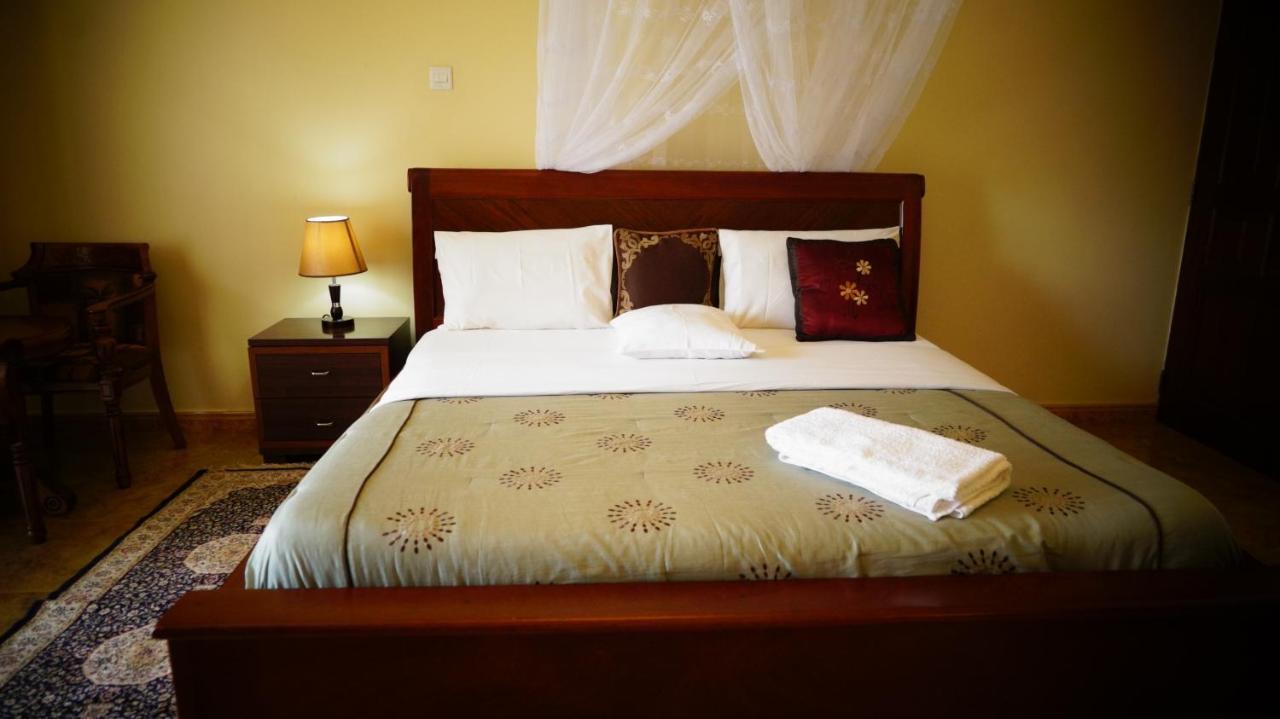 Apricot Guest House Muyenga Exterior foto